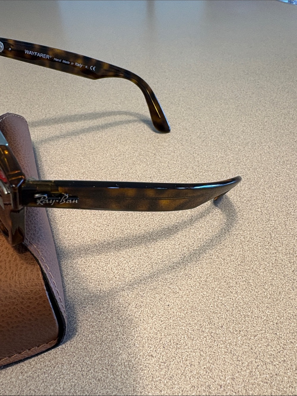 Ray-Ban RB4540 Tortoiseshell Frame Brown Lens Sunglasses Like New - Picture 3 of 7